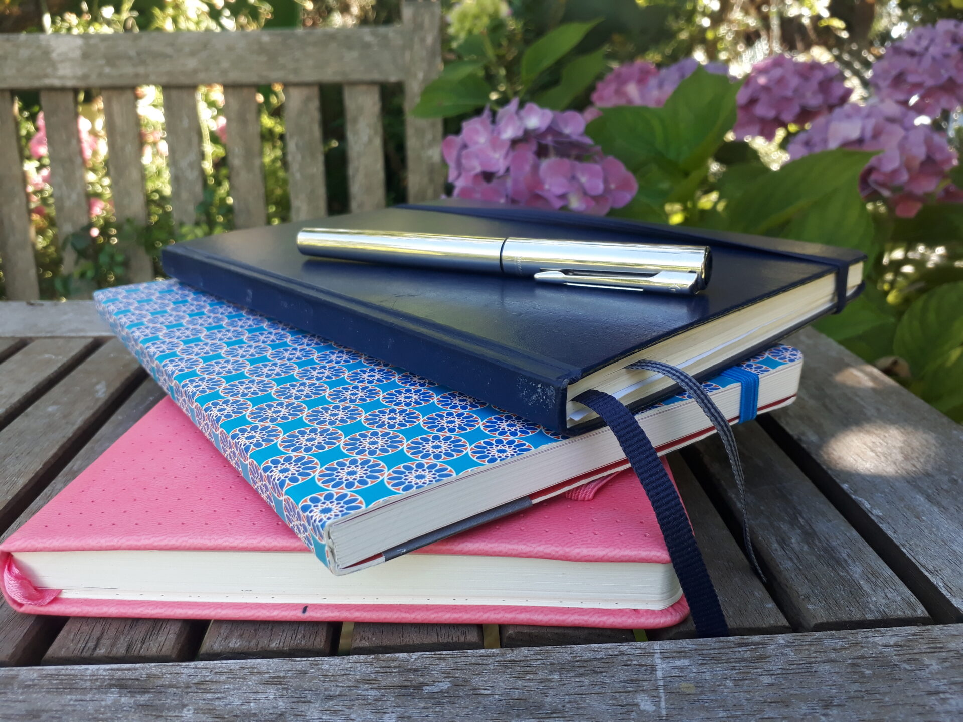Bücher, Blumen